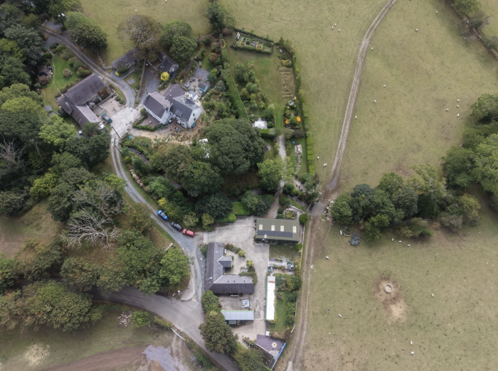Pant Y Wennol, Trefor